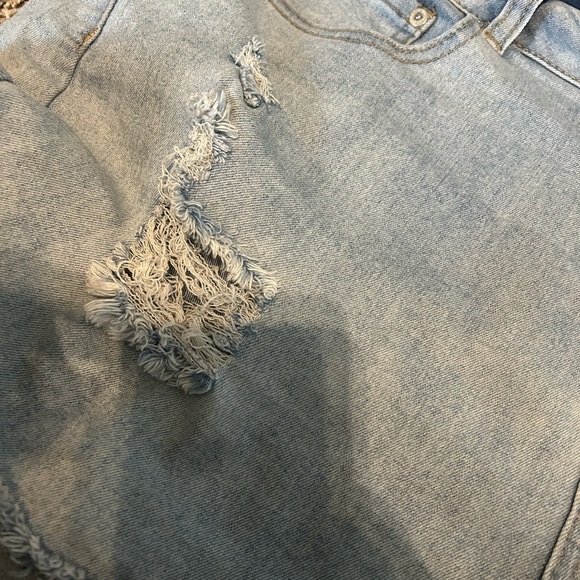 Forever 21+ shorts - Picture 3 of 4